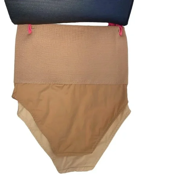 Betsey Johnson Strong Control Tummy Control Seamless Shapewear 3pc Set - Picture 6 of 9